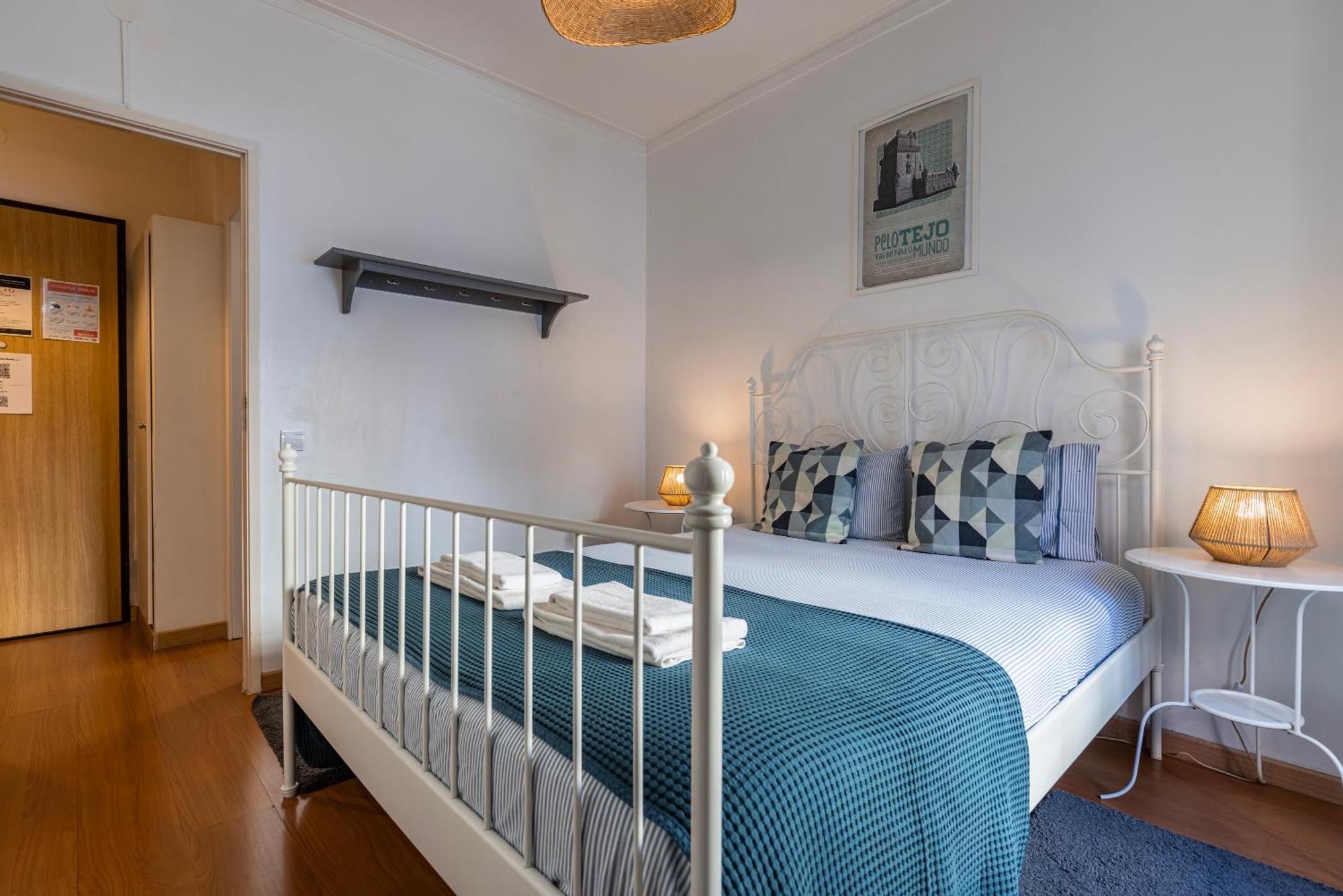 Mouraria Doll's House Apartment Lisbon